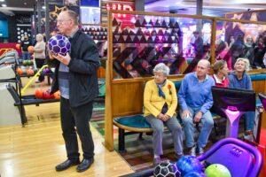 Bowling-10-2